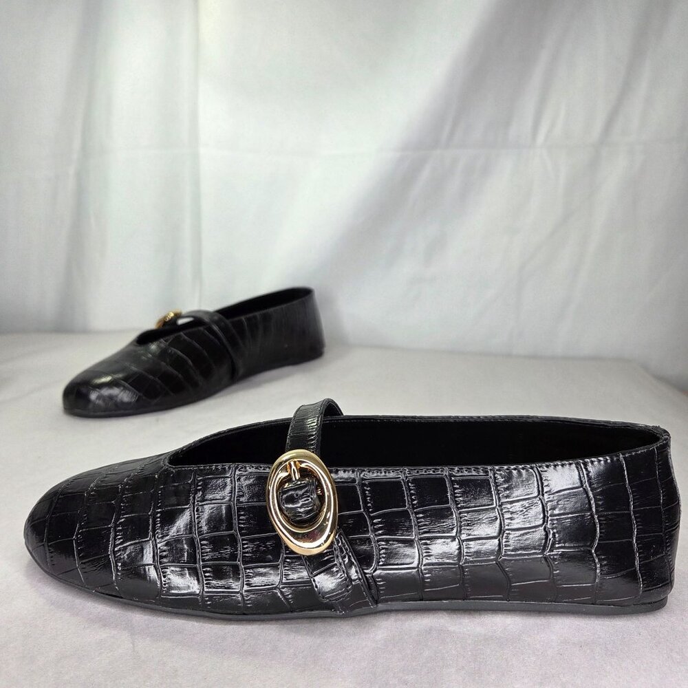NWT Arezzo Women's Erica Round Toe Ballet Flats - Picture 2 of 7
